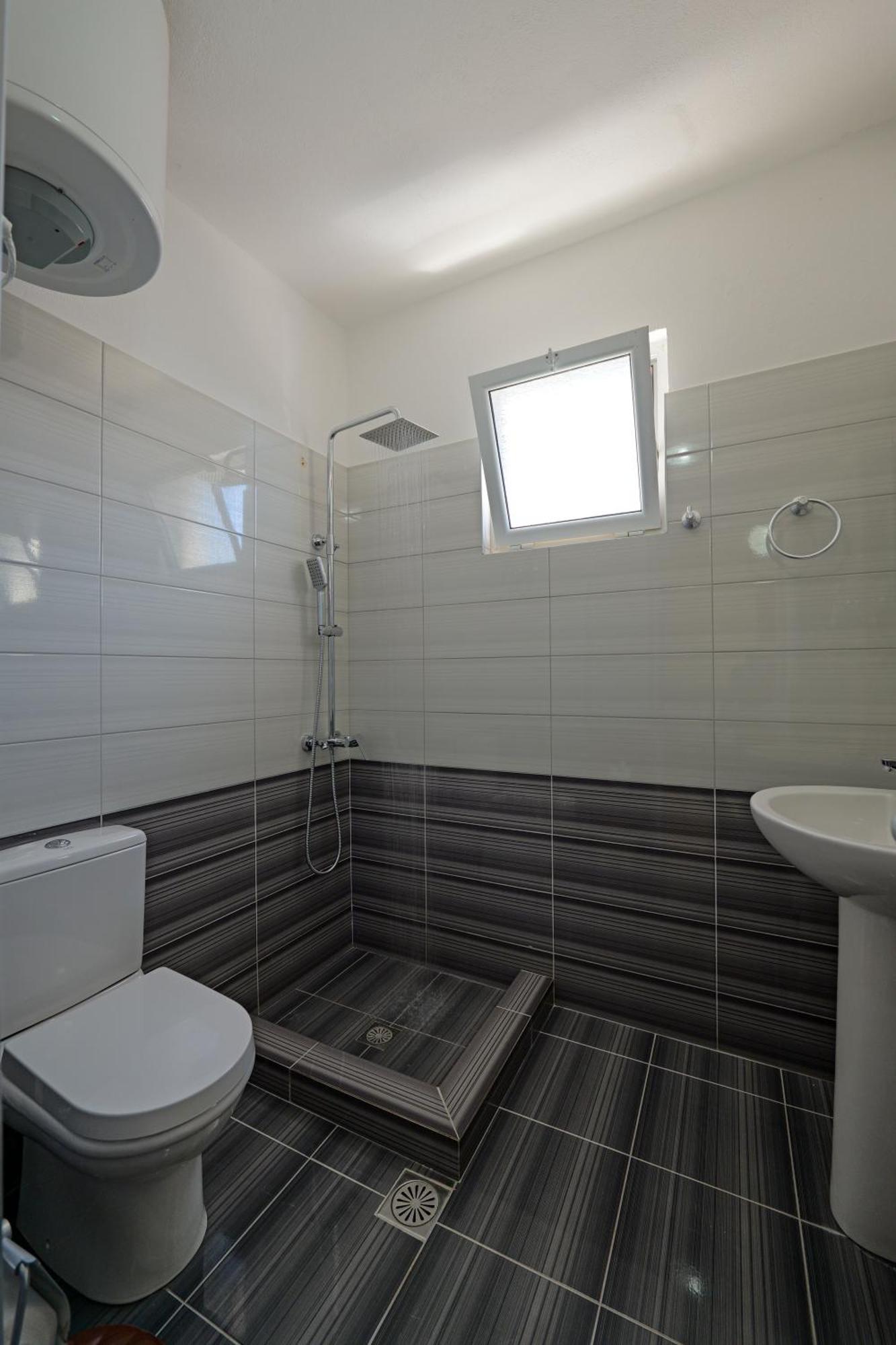 Livia'S Guesthouse Ksamil Eksteriør bilde